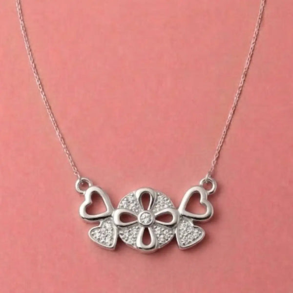 “Sparkling Hearts & Flower Pendant Necklace – Elegant Silver-Tone Charm”